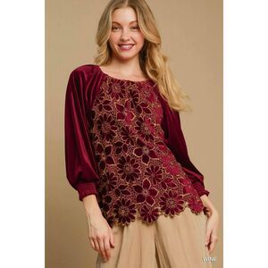 UMGEE Floral Lace Velvet Top Sz 1X Red Wine Blouse Smocked Raglan Sleeves NWT